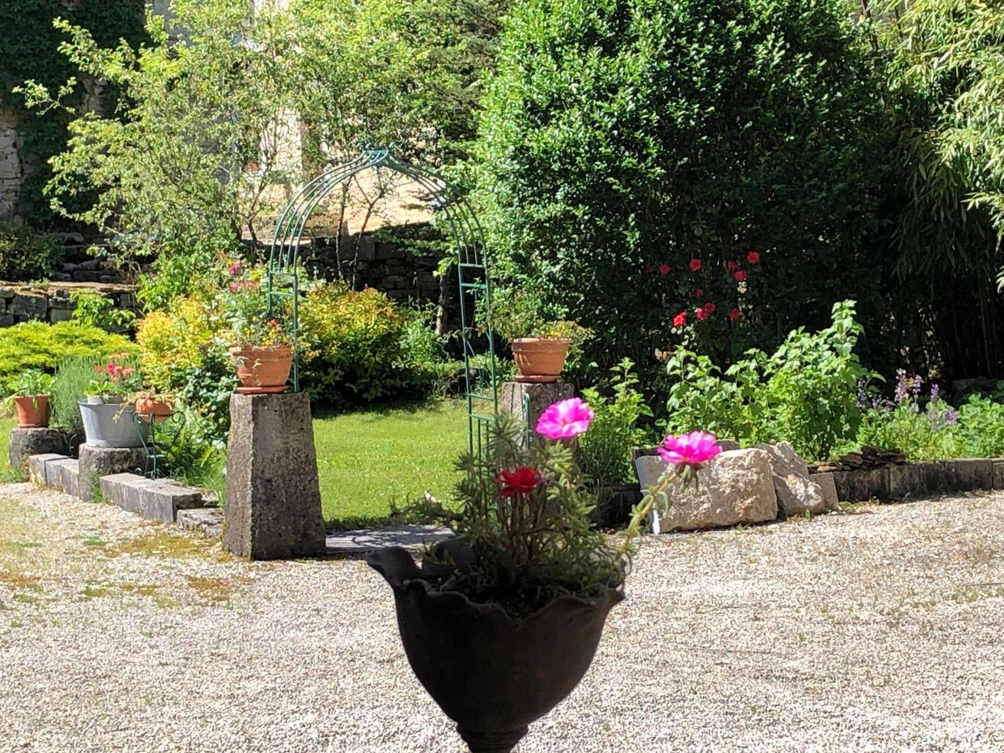 Maison Les Greniers Myon Exterior foto